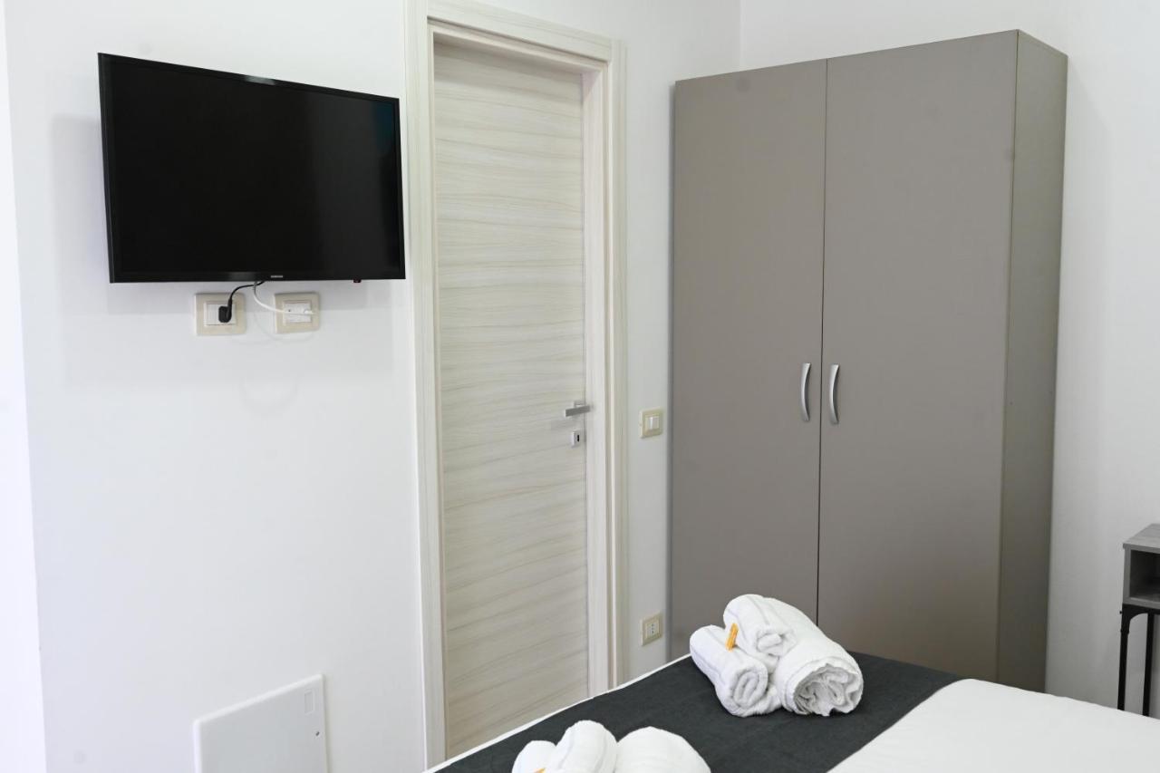 نابولي Solymar B&B المظهر الخارجي الصورة