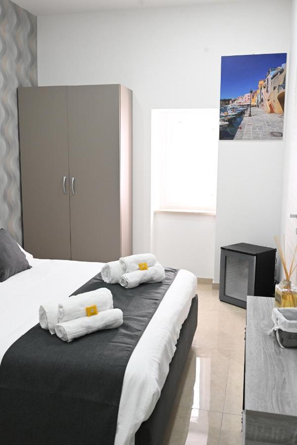 نابولي Solymar B&B المظهر الخارجي الصورة
