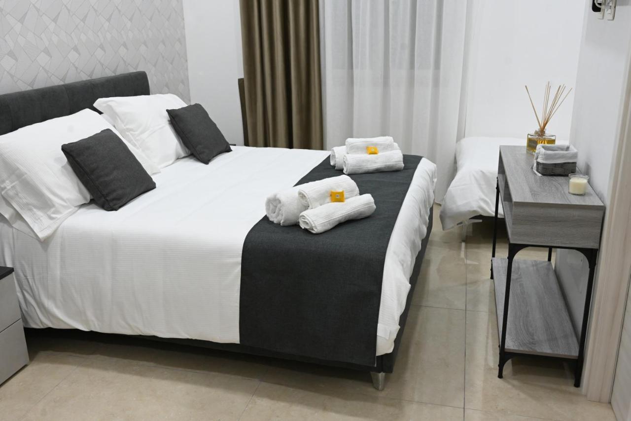 نابولي Solymar B&B المظهر الخارجي الصورة