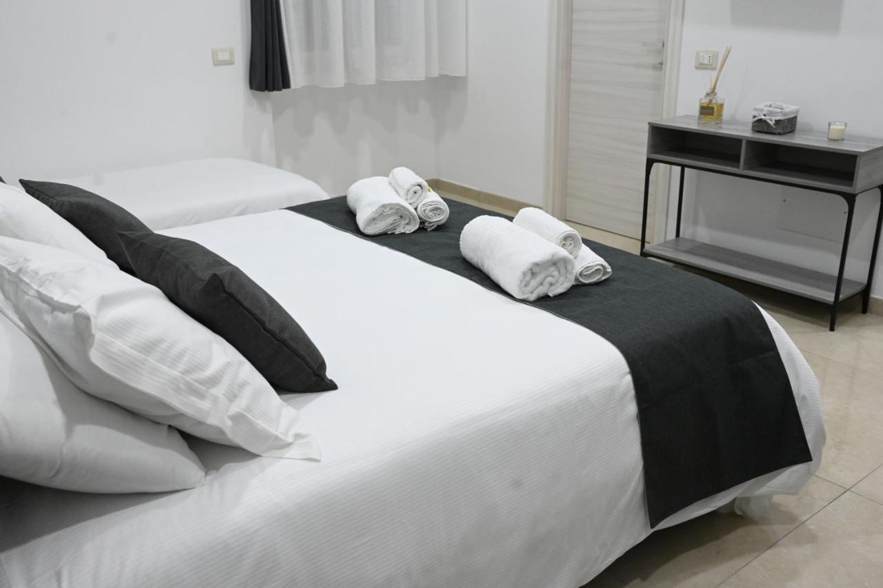 نابولي Solymar B&B المظهر الخارجي الصورة