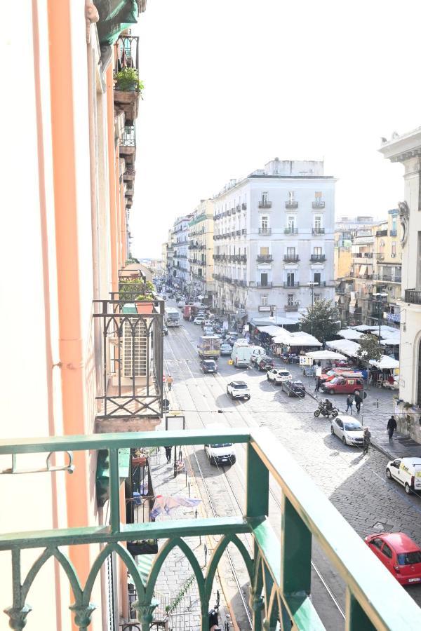 نابولي Solymar B&B المظهر الخارجي الصورة
