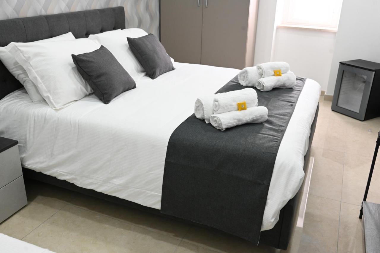 نابولي Solymar B&B المظهر الخارجي الصورة
