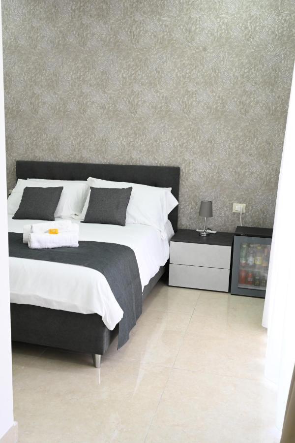 نابولي Solymar B&B المظهر الخارجي الصورة