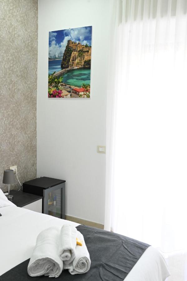 نابولي Solymar B&B المظهر الخارجي الصورة