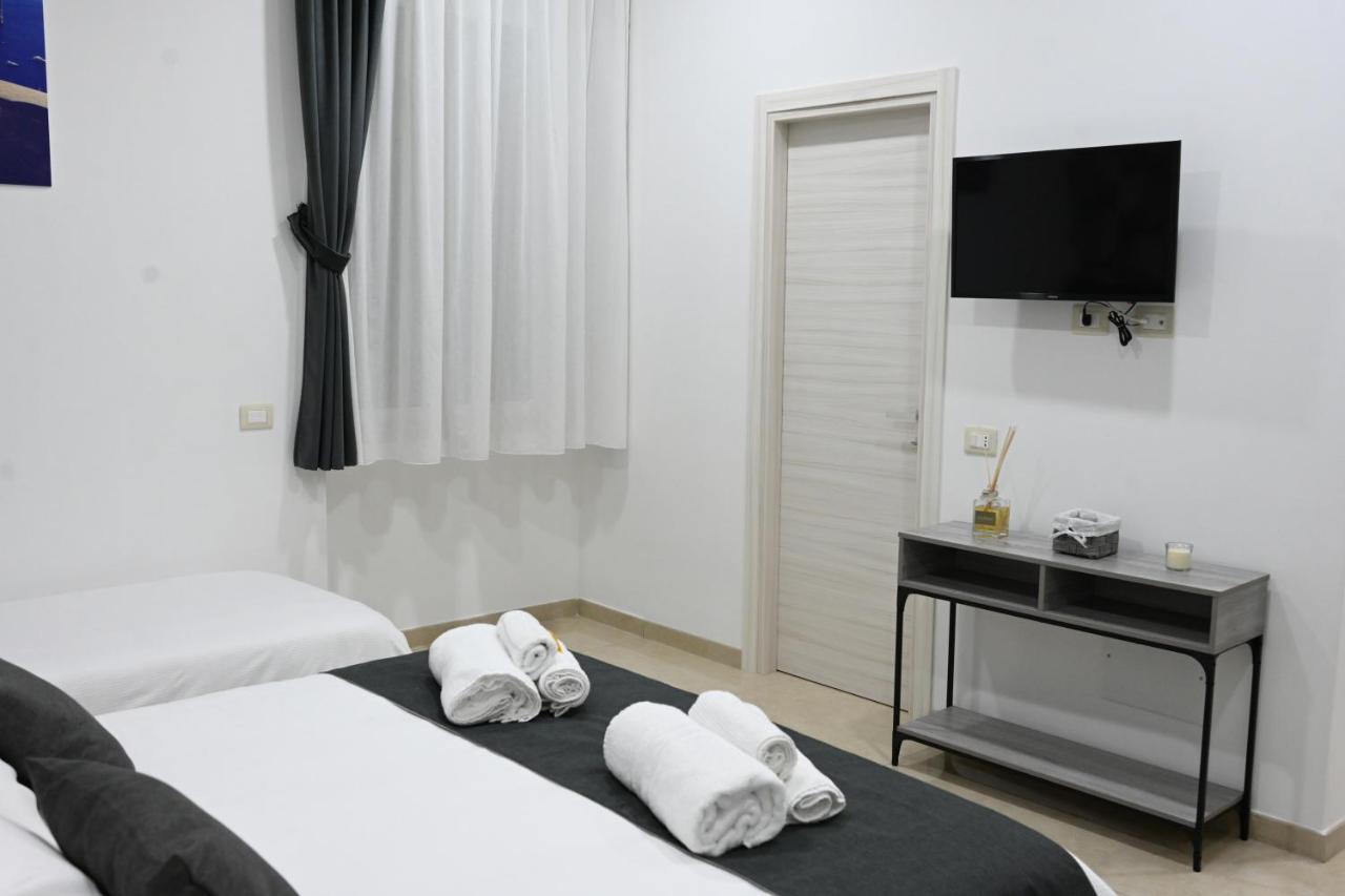 نابولي Solymar B&B المظهر الخارجي الصورة