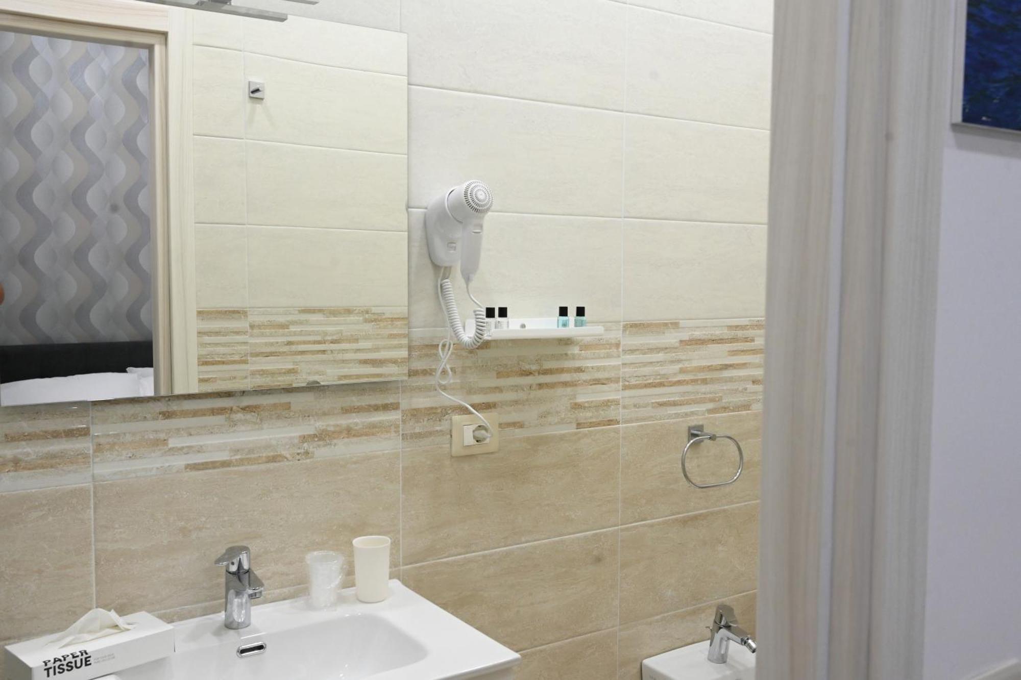 نابولي Solymar B&B المظهر الخارجي الصورة